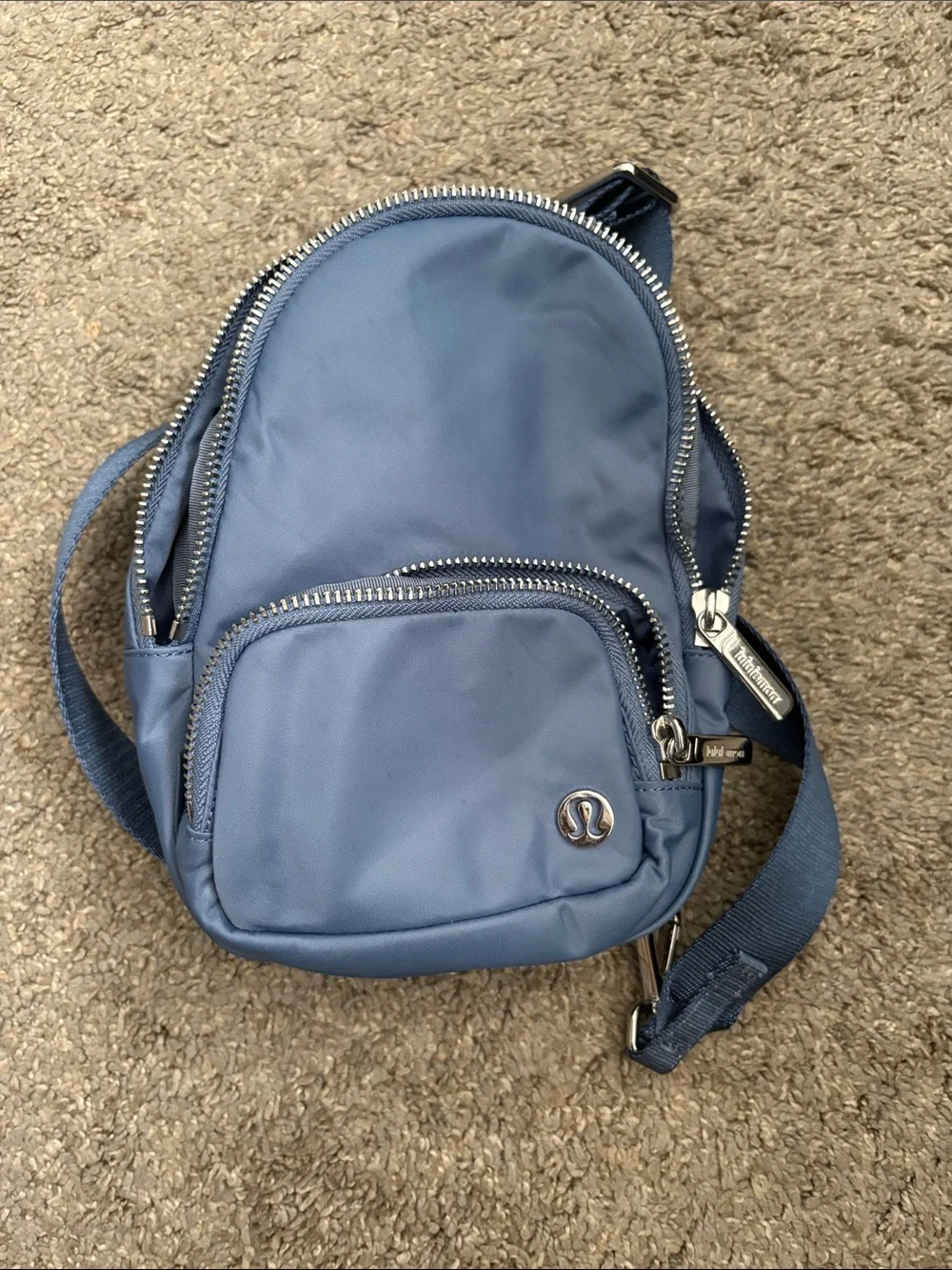 lululemon athletica navy blue crossbody sling